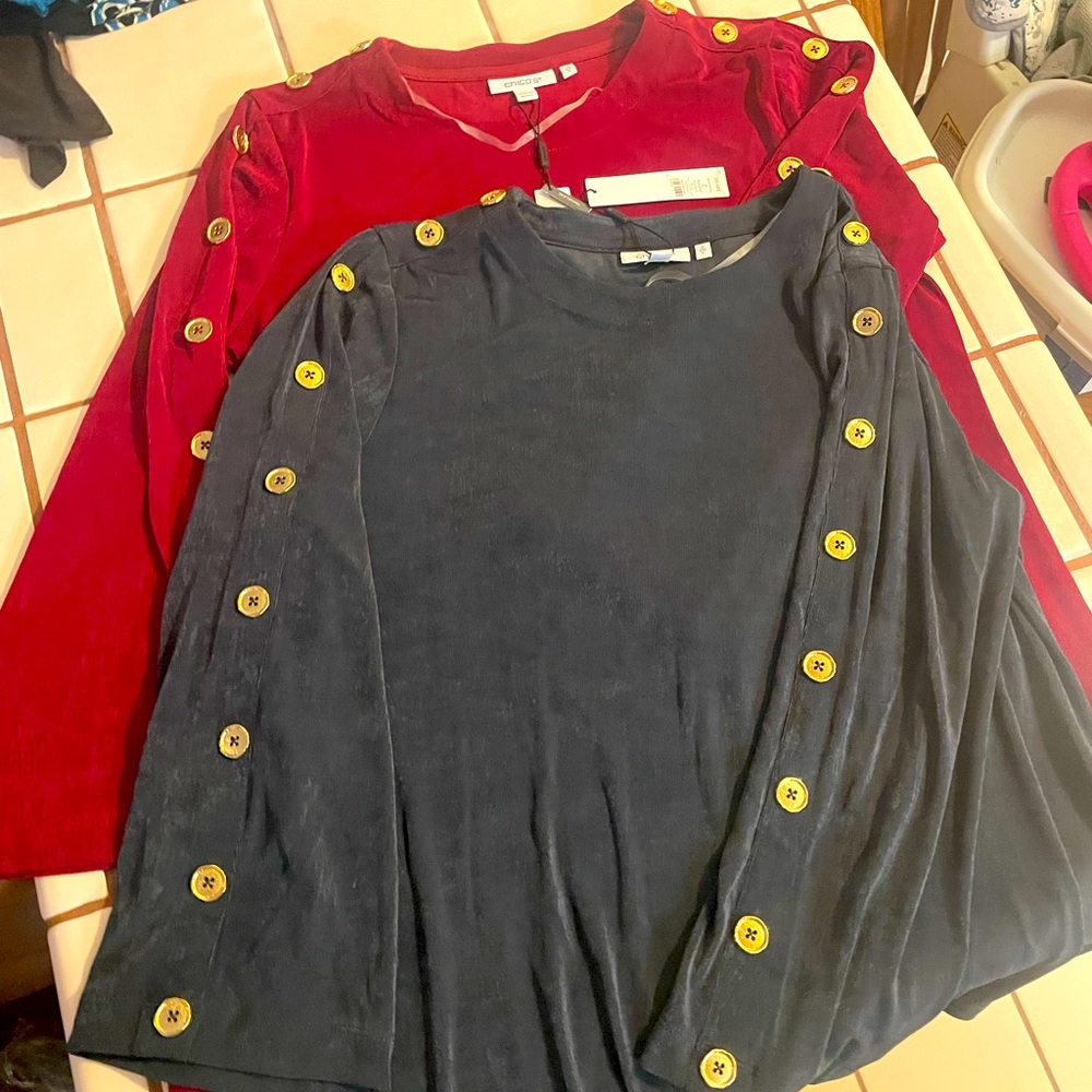 Chico’s brand. Travelers Button Sleeve Tunic LS Top, Berry Compote